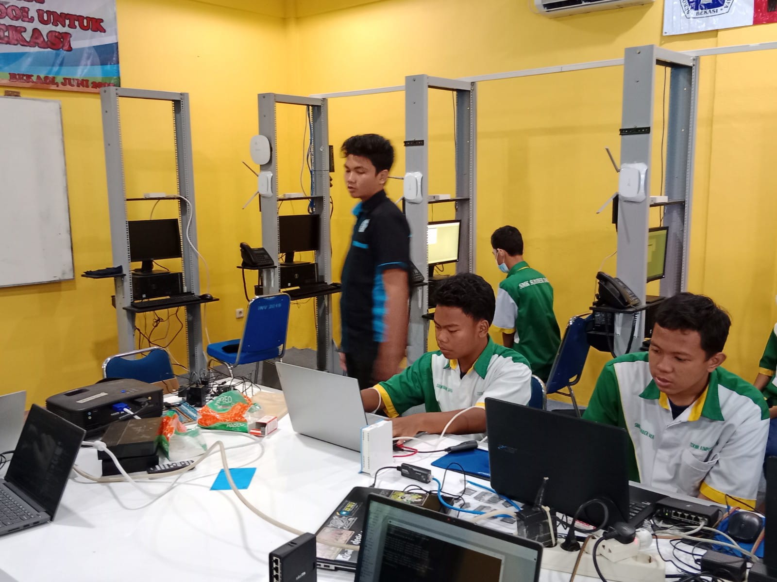 WhatsApp Image 2022-10-13 at 15.08.09